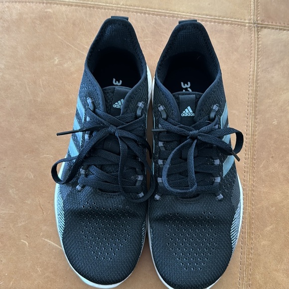 Women’s adidas shoes bounce. Black and teal size 7.5 - Picture 4 of 7